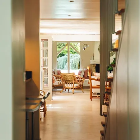 Villa Roman ヴィラ Mesnils-sur-Iton