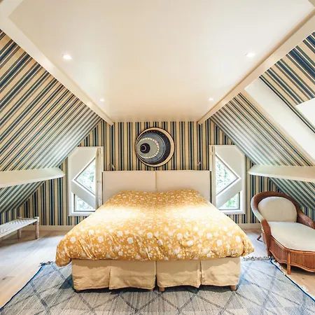 Villa Roman ヴィラ