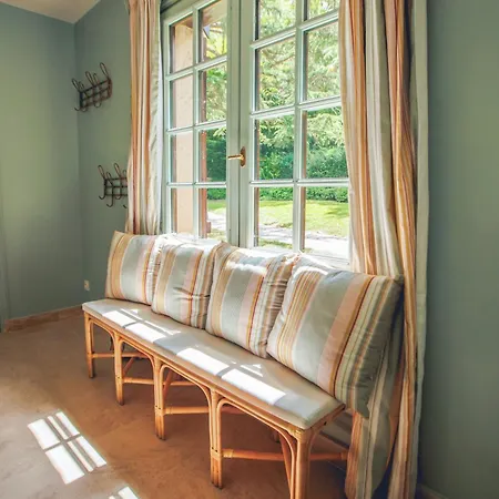 Villa Roman ヴィラ