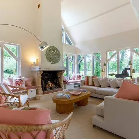 Villa Roman * Mesnils-sur-Iton